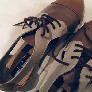 Lace-Up Flat Oxford Leather Shoes / Size: 8